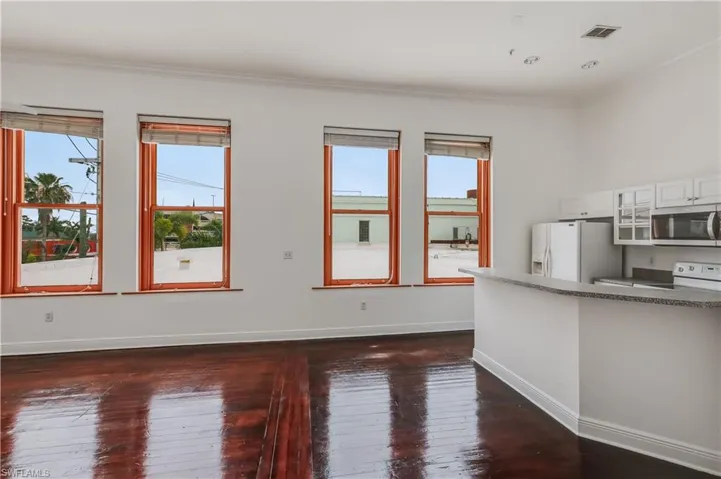 2260 1st St 204, Fort Myers, Florida 33901