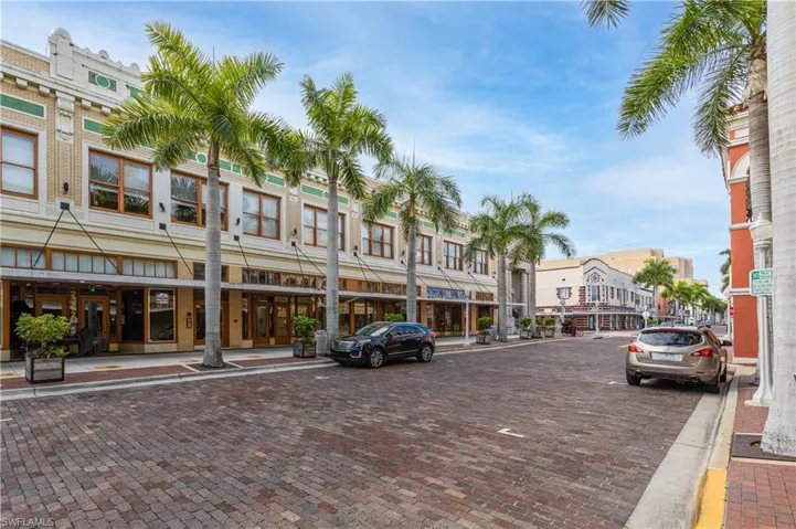 2260 1st St 204, Fort Myers, Florida 33901