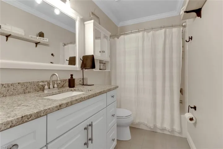2nd Level En Suite
