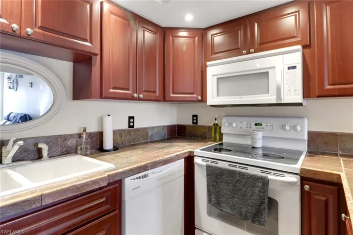 KitchenPhoto 3