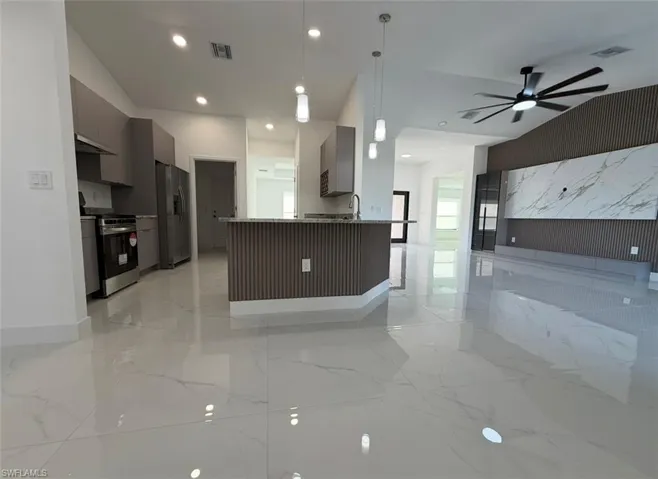 5018 Lee St, Lehigh Acres, Florida 33971