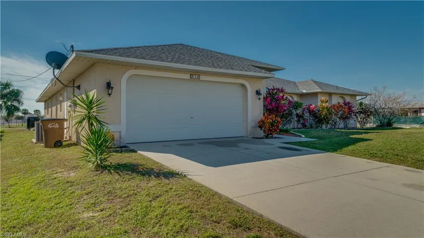 216 Sw 22nd St, Cape Coral Fl 33991