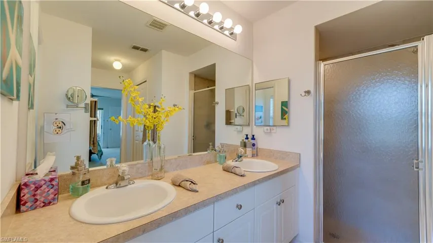 216 Sw 22nd St, Cape Coral Fl 33991