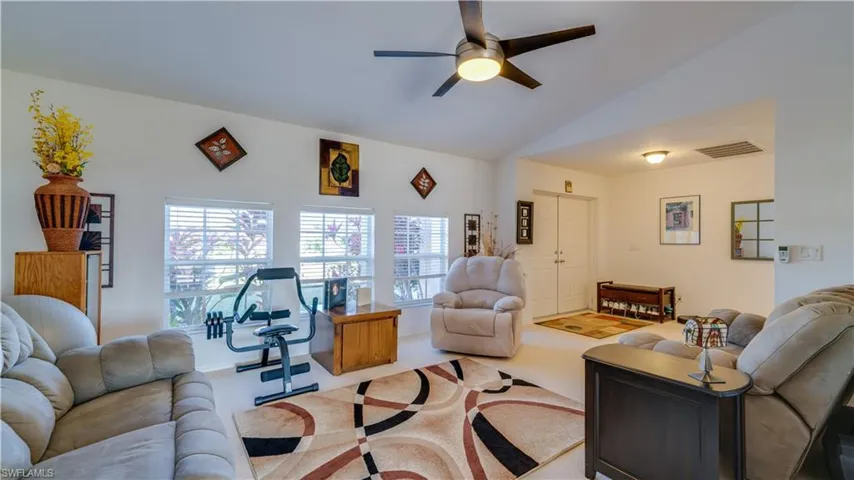 216 Sw 22nd St, Cape Coral Fl 33991
