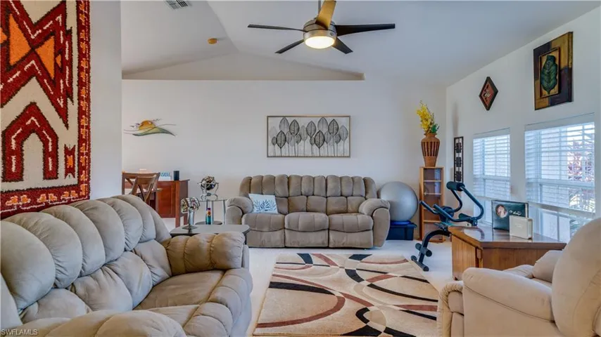 216 Sw 22nd St, Cape Coral Fl 33991