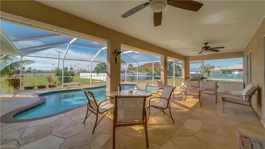 216 Sw 22nd St, Cape Coral Fl 33991