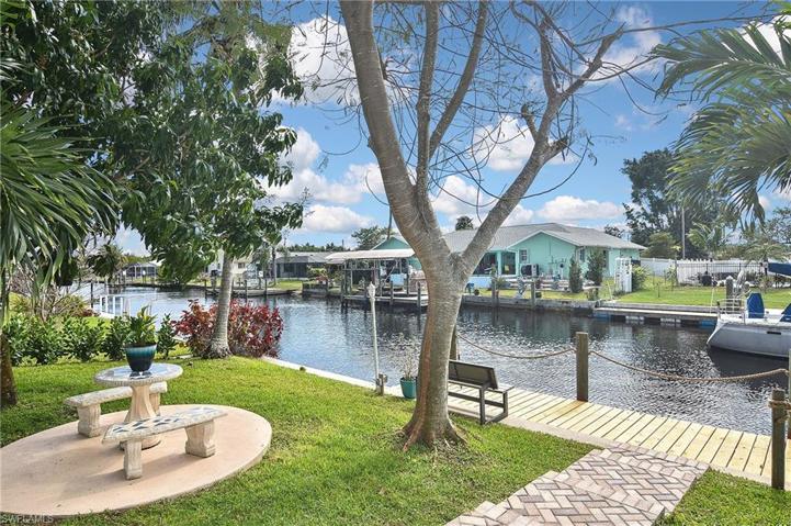 1720  Cobia  WAY, North Fort Myers, FL 33917