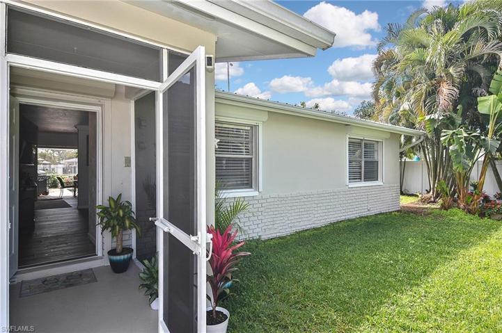 1720  Cobia  WAY, North Fort Myers, FL 33917