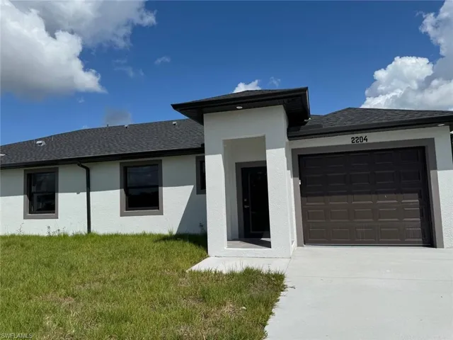 2206 Hogan Dr, Lehigh Acres, Florida 33973