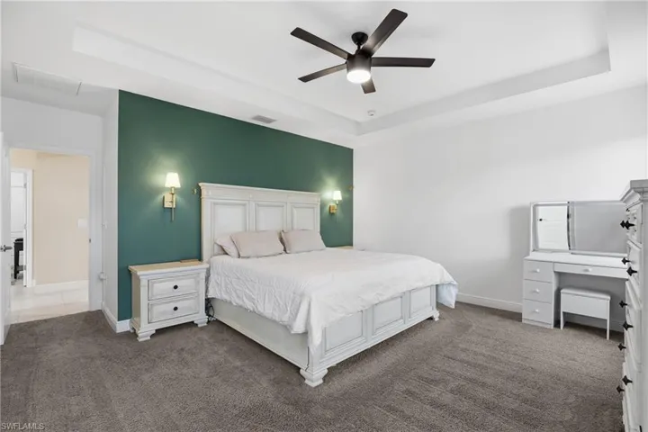 512 Nw 4th St, Cape Coral, Florida 33993