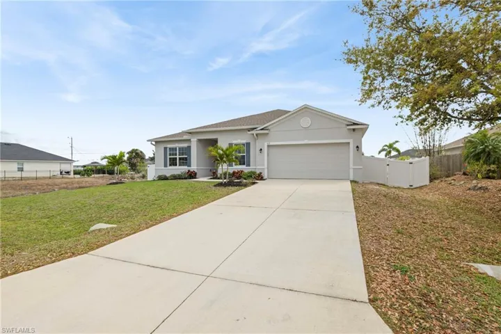 512 Nw 4th St, Cape Coral, Florida 33993