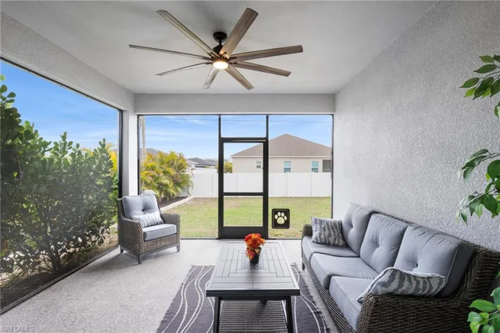 512 Nw 4th St, Cape Coral, Florida 33993