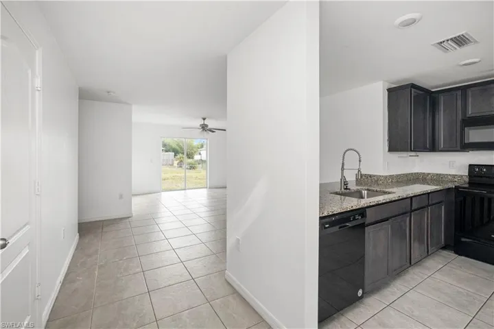823 Rue Labeau Cir, Fort Myers Fl 33913