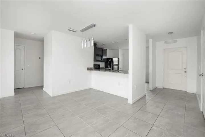 823 Rue Labeau Cir, Fort Myers Fl 33913