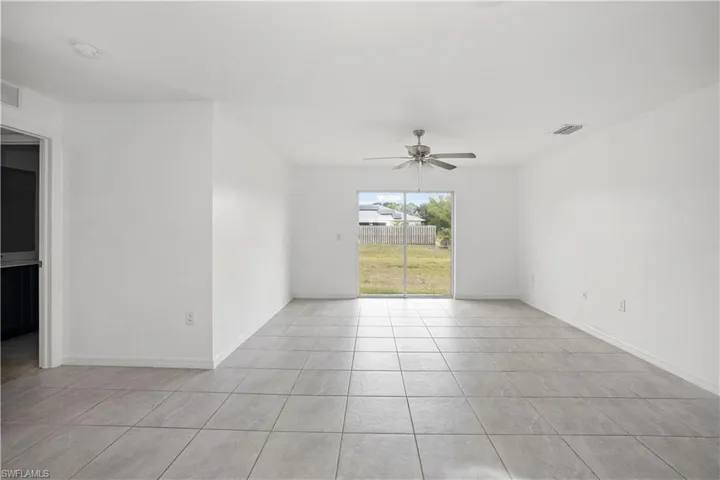 823 Rue Labeau Cir, Fort Myers Fl 33913