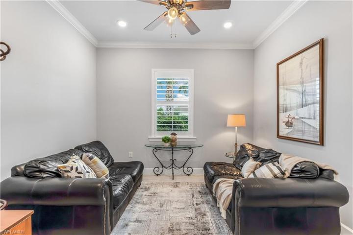 Den/Flex Room