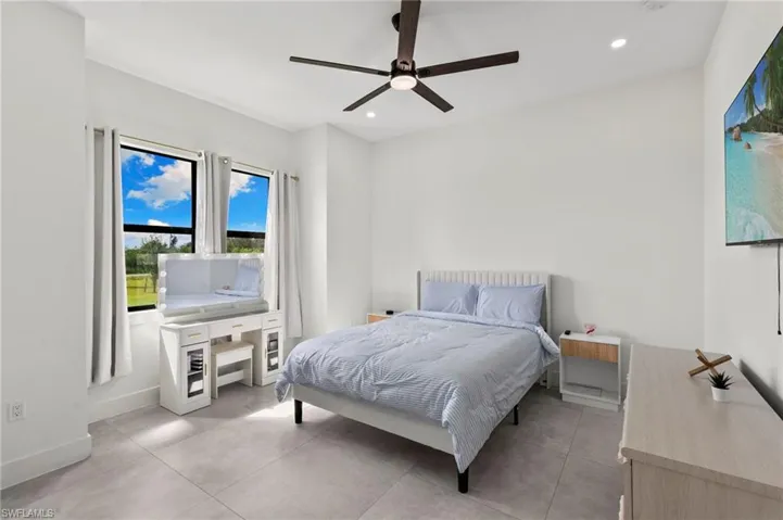 4157 68th Ave Ne, Naples, Florida 34120