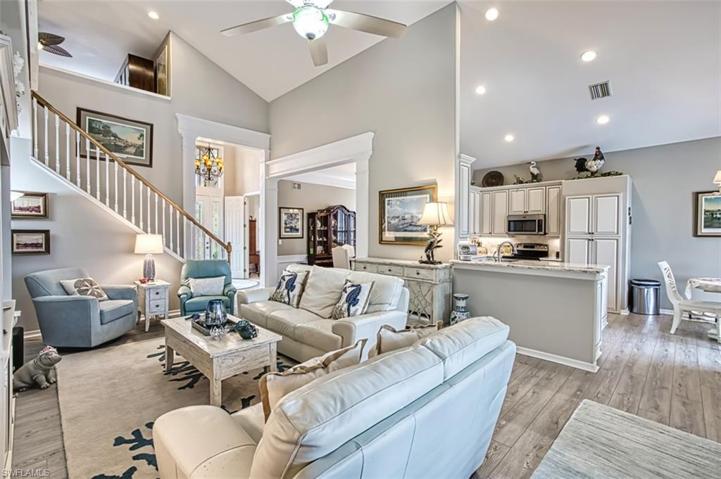 Large Bright Living Room