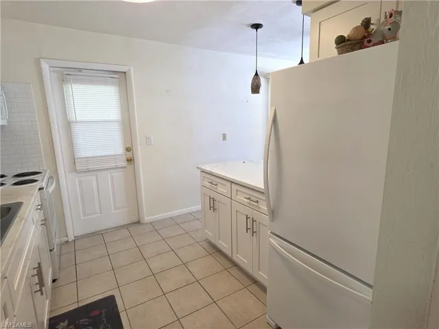1 Dutch Iris Ln, Lehigh Acres, Florida 33936