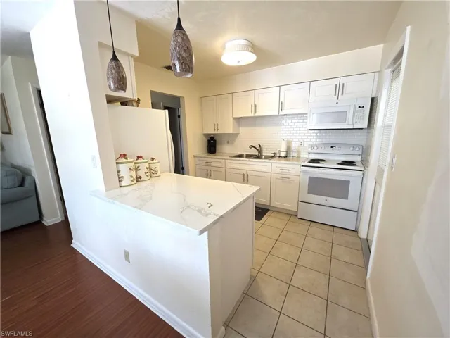 1 Dutch Iris Ln, Lehigh Acres, Florida 33936