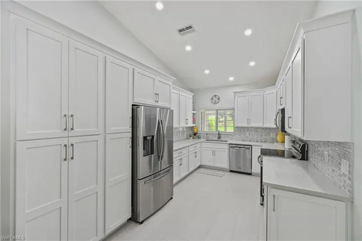 657 Saint Andrews Blvd, Naples, Florida 34113