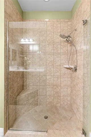 NEW SEAMLESS GLASS SHOWER DOOR