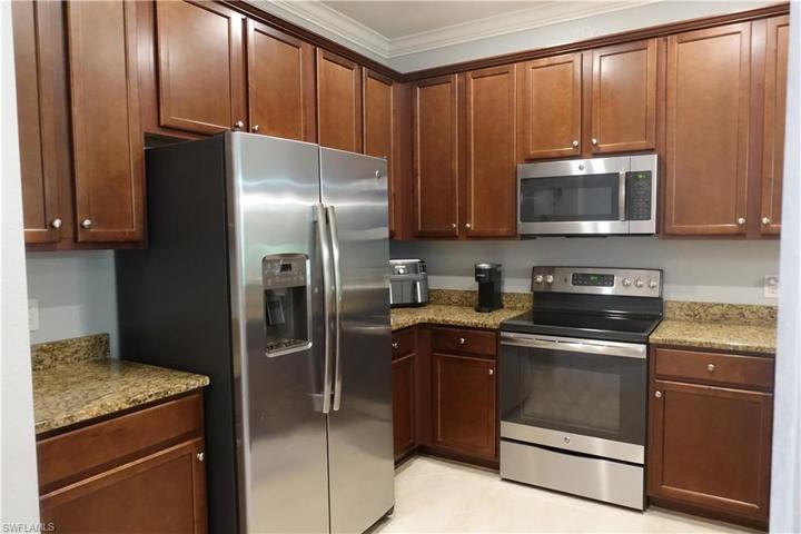 10272 Via Colomba CIR, FORT MYERS FL 33966