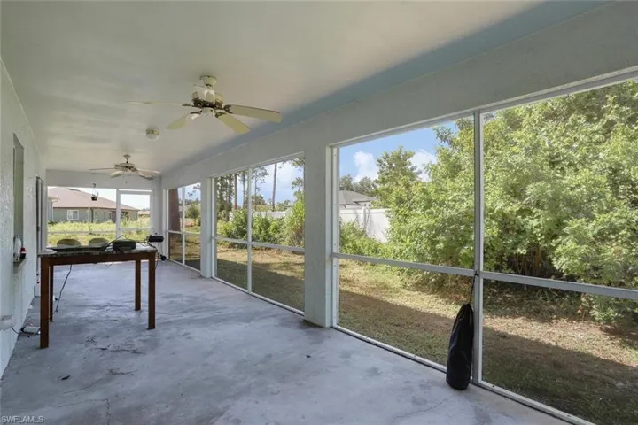 Spacious, private patio 1106!