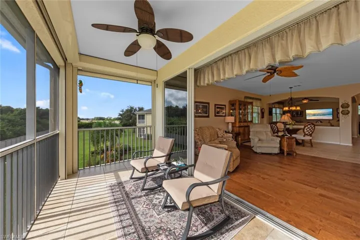 Sunroom with ceiling fan