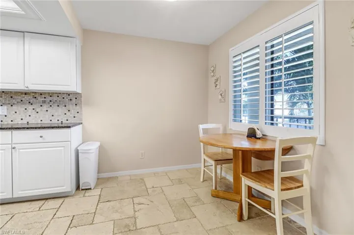 Eat in Kitchen
