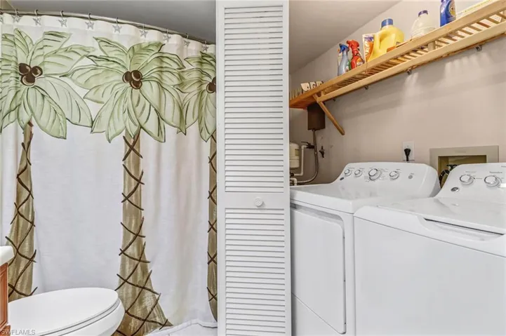 Laundry area with independent washer and dryer