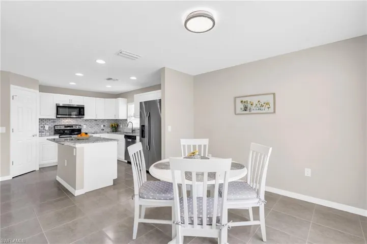 1630 Se 8th Pl, Cape Coral Fl 33990