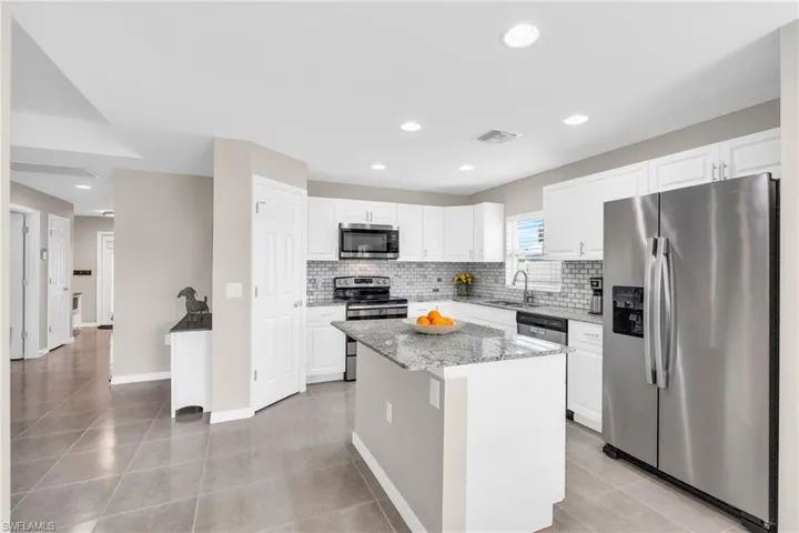 1630 Se 8th Pl, Cape Coral Fl 33990