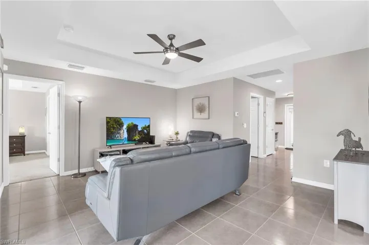 1630 Se 8th Pl, Cape Coral Fl 33990