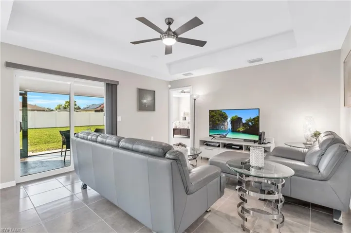 1630 Se 8th Pl, Cape Coral Fl 33990
