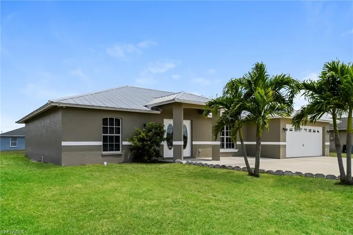 123 Blackstone Dr, Fort Myers, Florida 33913
