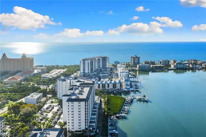 260 Southbay Dr # 107, Naples, Florida 34108