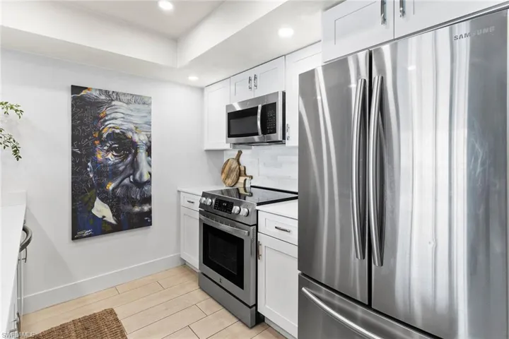 260 Southbay Dr # 107, Naples, Florida 34108