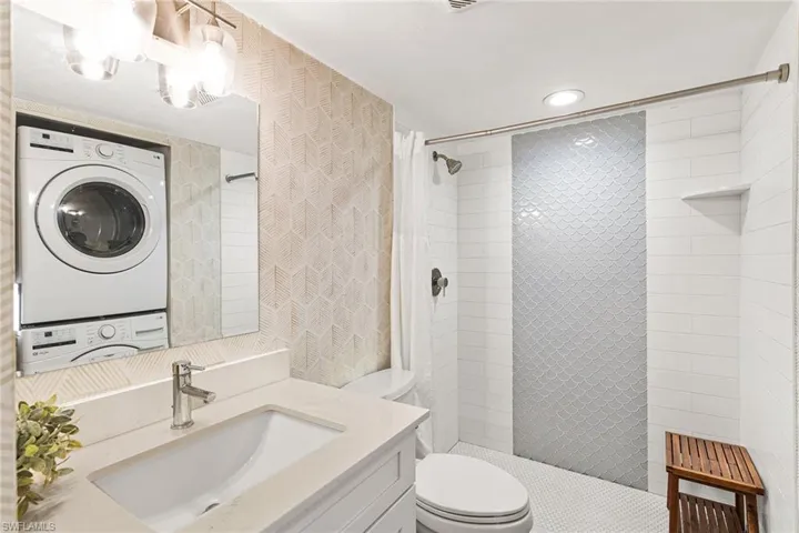 260 Southbay Dr # 107, Naples, Florida 34108