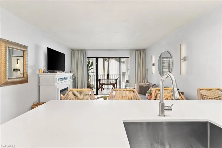 260 Southbay Dr # 107, Naples, Florida 34108