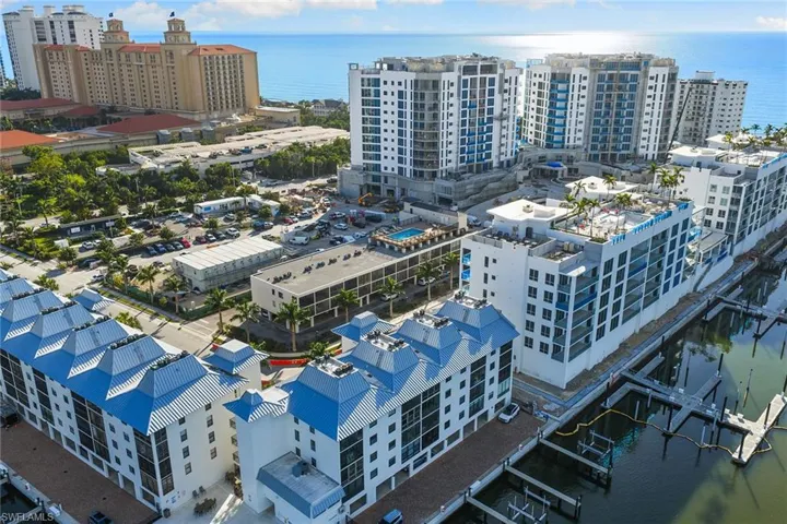 260 Southbay Dr # 107, Naples, Florida 34108