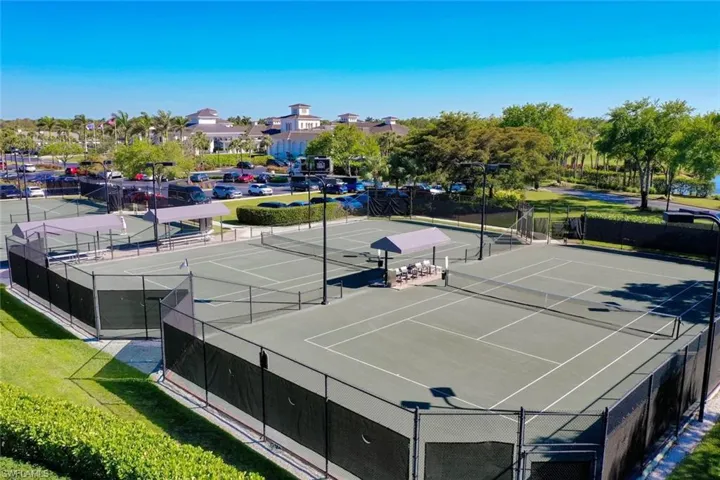 Shadow Wood Tennis Courts