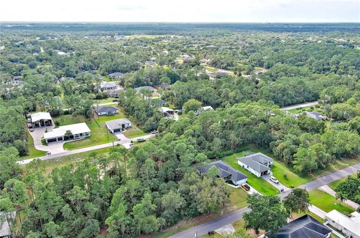 Aerial view of property and surrounding area