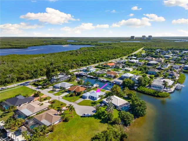 407 Grenada Ave, Naples, Florida 34113