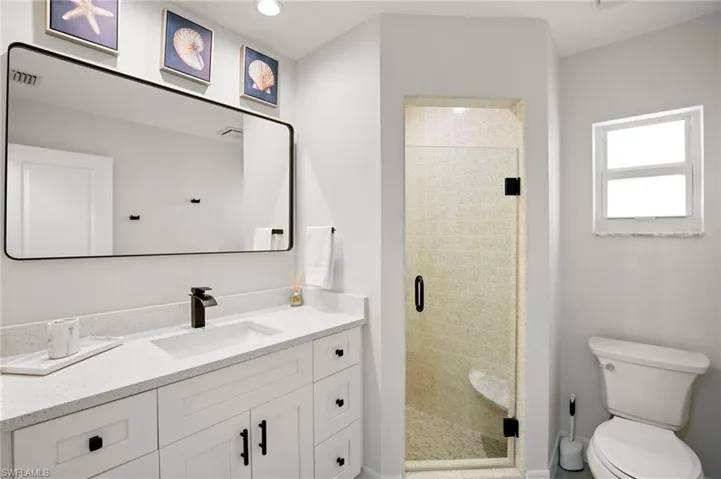407 Grenada Ave, Naples, Florida 34113