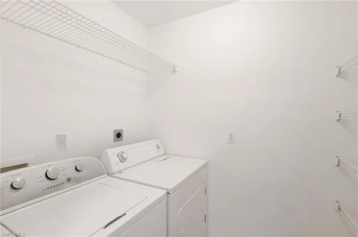 15550  Bellamar  DR, Fort Myers, FL 33908