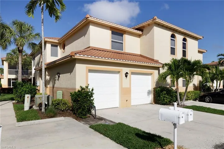 15550  Bellamar  DR, Fort Myers, FL 33908