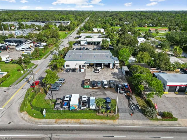 236  Pondella  RD, North Fort Myers, FL 33903
