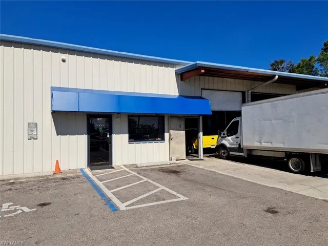 236  Pondella  RD, North Fort Myers, FL 33903