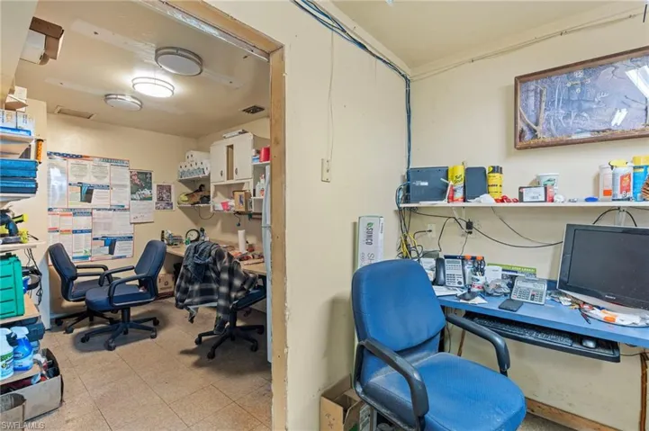 236  Pondella  RD, North Fort Myers, FL 33903